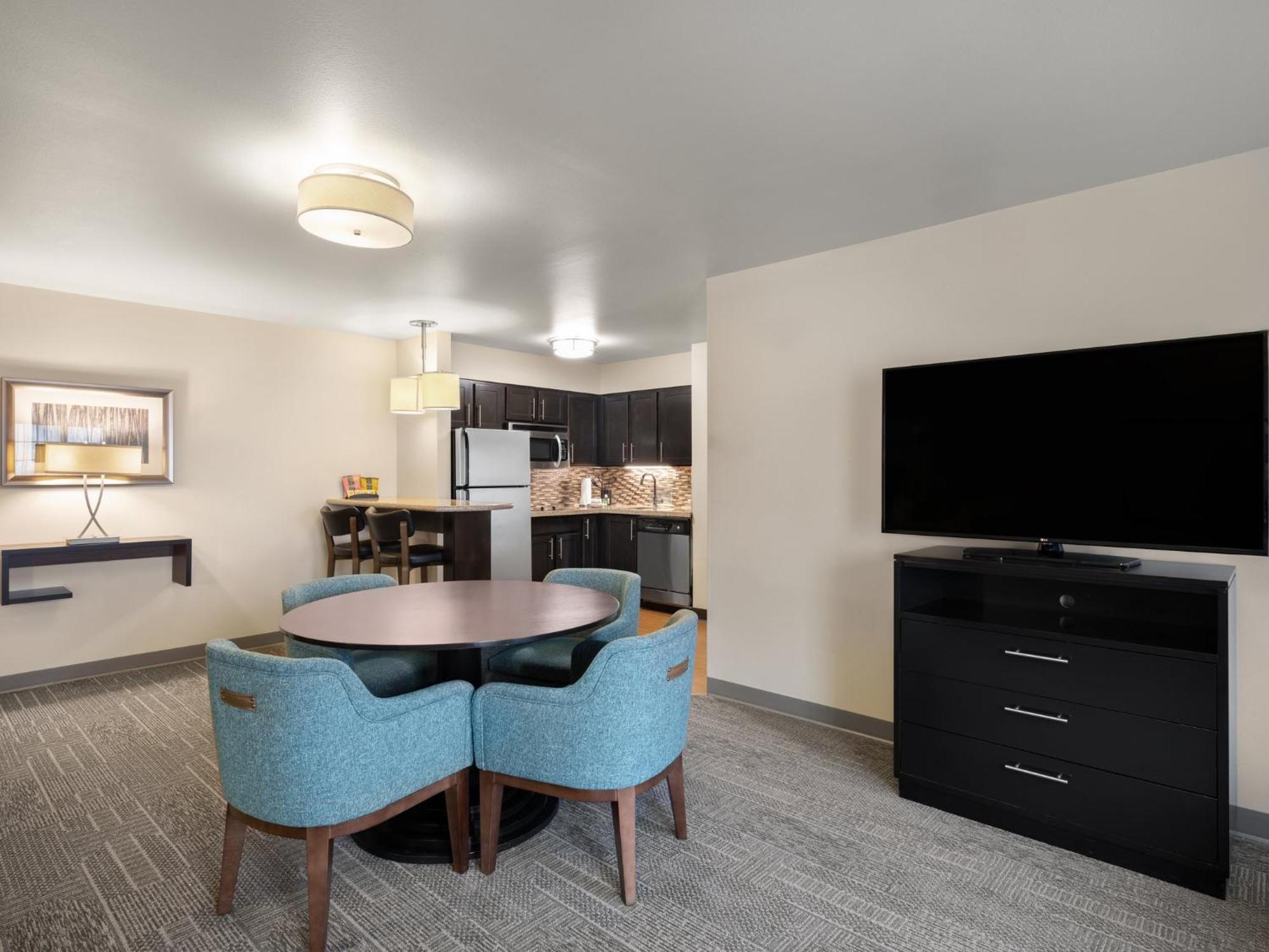 Staybridge Suites Midvale By Ihg Екстериор снимка